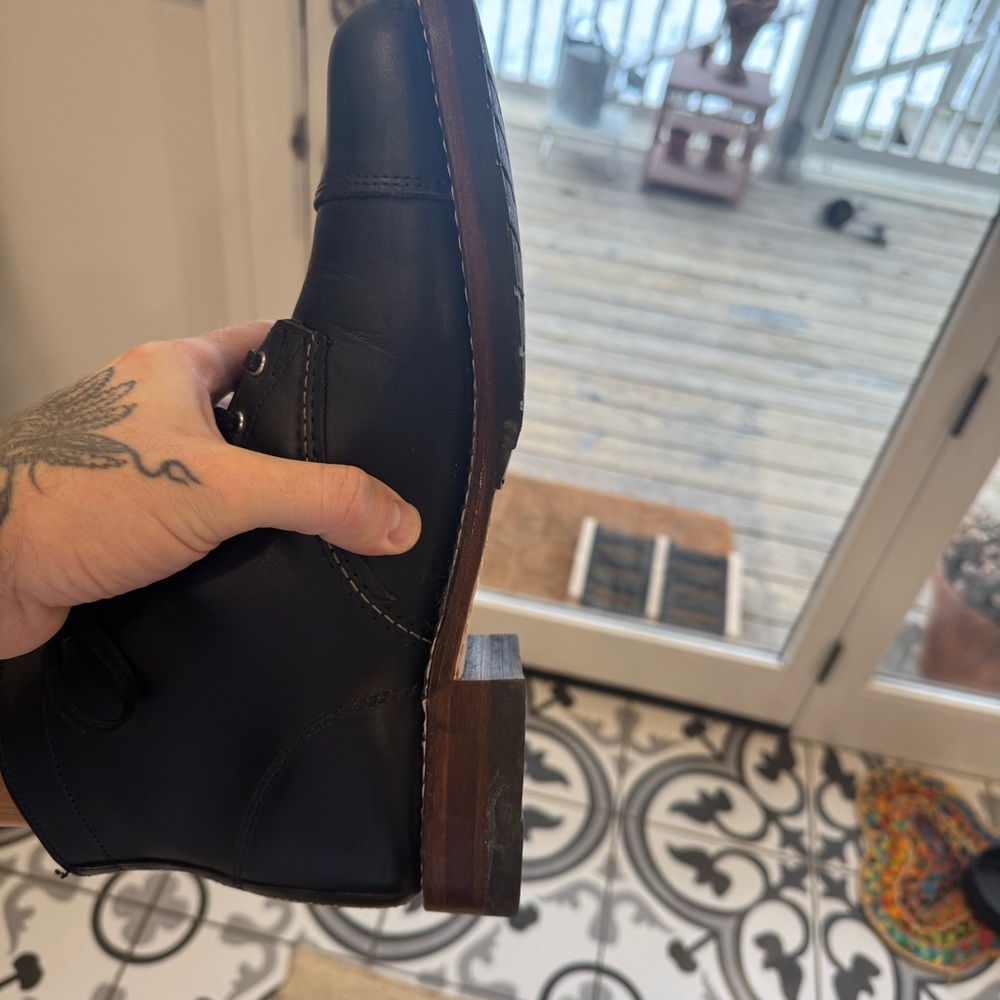 Wolverine Dark Leather 1000 Mile Boots, Cap Toe - Picture 4 of 10